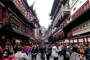 Shanghai crowd.jpg