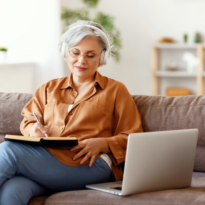 Introverted administrative assistant understanding her strengths and what it takes to succeed