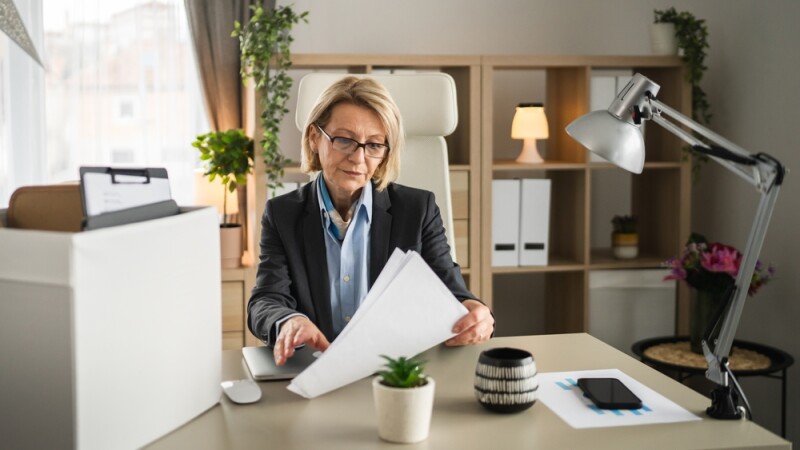 Administrative professional/project manager identifying risks