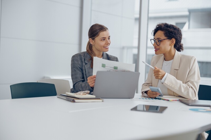 Administrative Assistant and Executive Assistant discussing their roles and differences