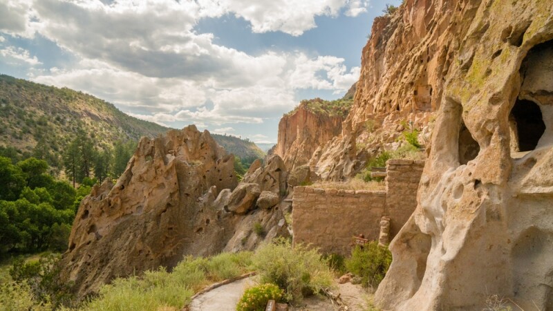 Cave dwellings in Bandelier National Monument