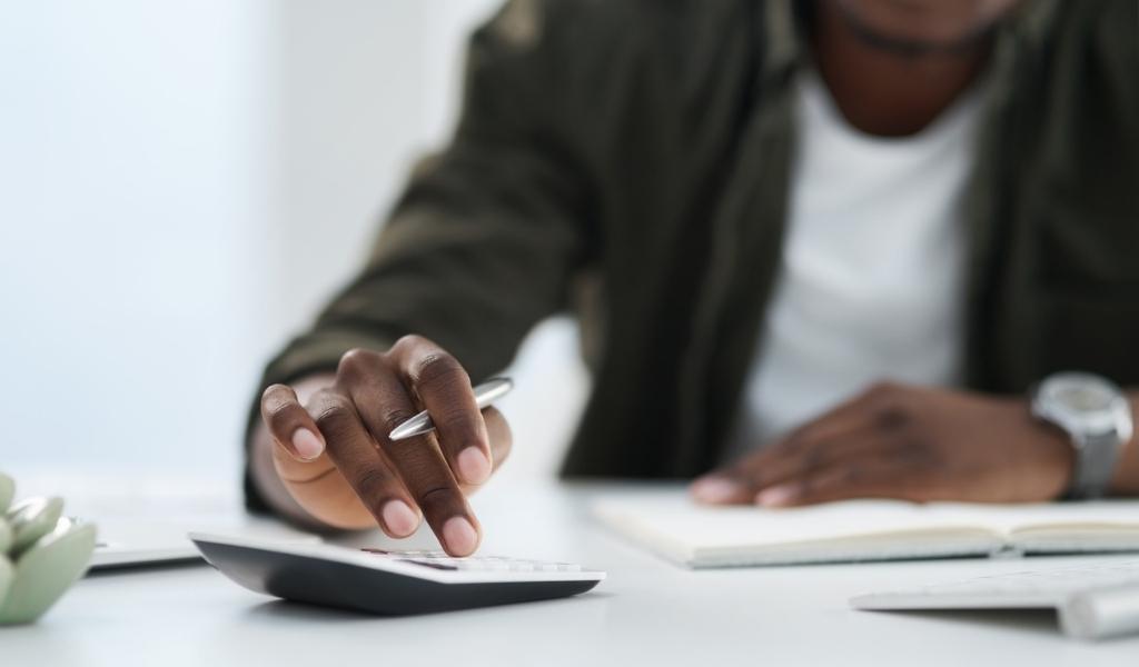 What Finance Managers Need to Know about Amortization to Help Control Cash Flow