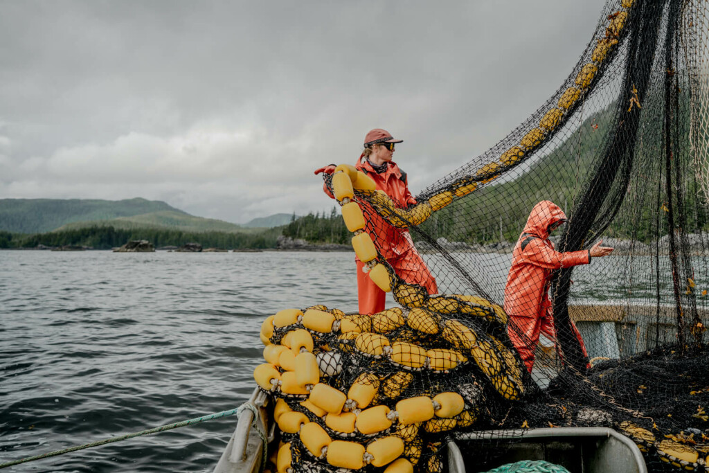 Commercial Fishing Photo Stories: The Hunt for Fish Aboard the F/V