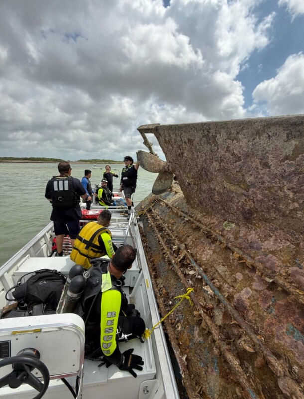 Captain lost in capsizing before Gulf shrimp season opens off Texas