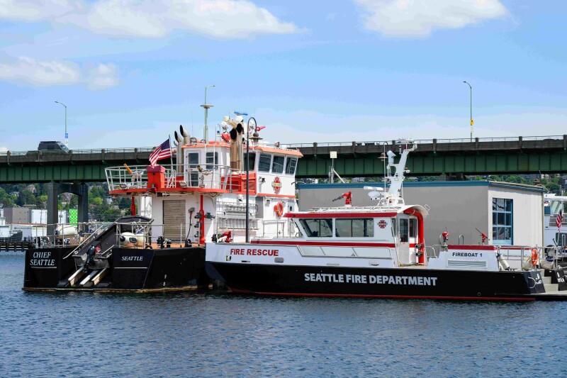 Hazmat crews respond to ammonia leak on fishing vessel