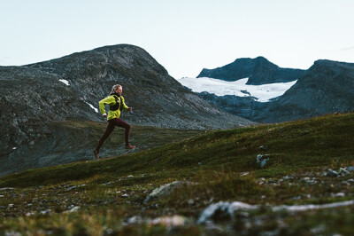 Run In Colors 2023 - Calcetines Running - Caña Alta – Happy Runner Things