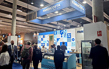 A Fandicosta trade show booth