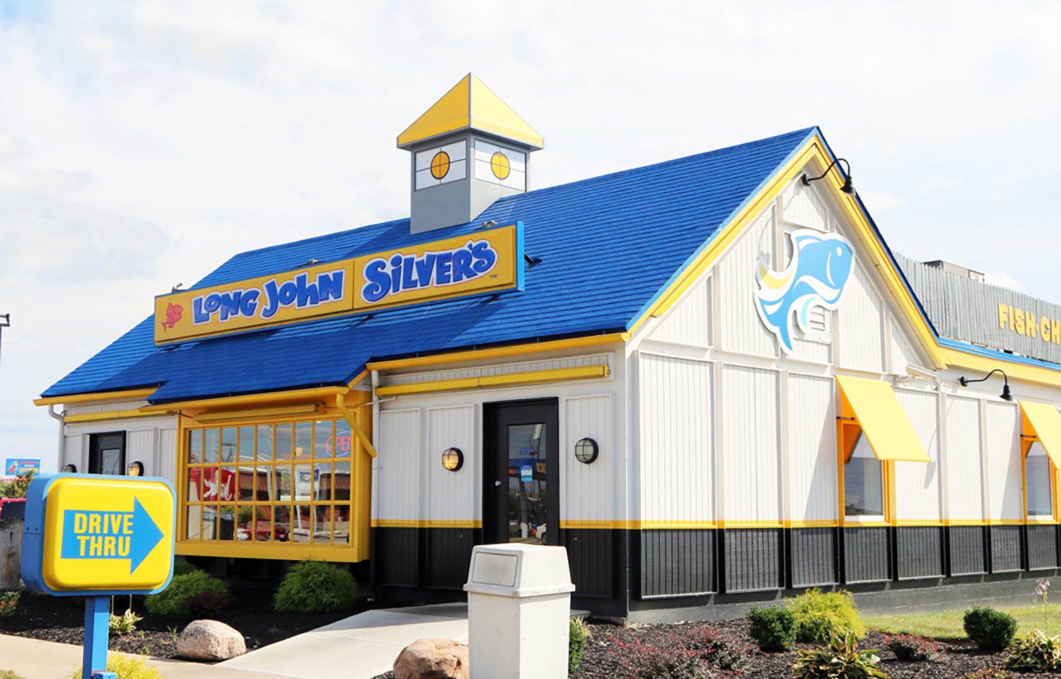 Customer visits to top US seafood restaurant chains pick up amid industry-wide stagnation