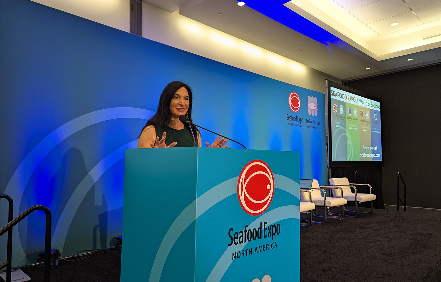 Leading macro-economist and geopolitical finance expert Nomi Prins