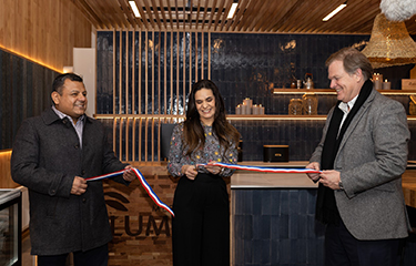 Santiago, Chile-based Blumar plans to open its first “experience center” in Chile in August 2022, becoming the latest Chilean salmon firm to pursue a stronger domestic sales strategy.