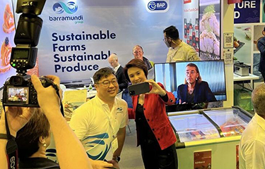 James Kwan with Singapore Minister of State, Ministry of Trade and Industry Low Yen Ling in 2022.