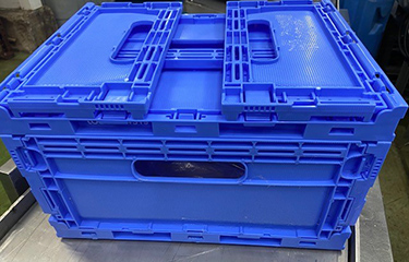 Bristol Seafood's resusable carton