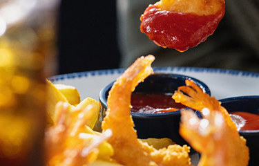 Red lobster shrimp dipping