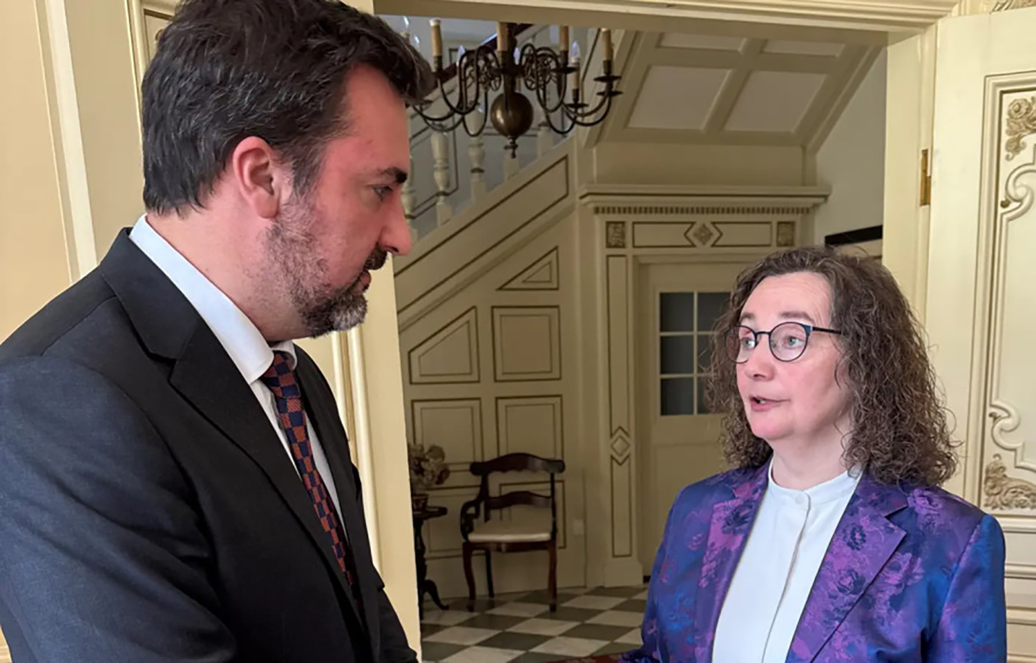Faroe Islands Minister of Social Affairs and Culture Sirið Stenberg (right) talking with Brazilian Deputy Minister of Trade and International Affairs Luis Rua