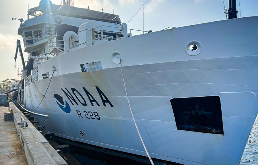 NOAA's Reuben Lasker vessel
