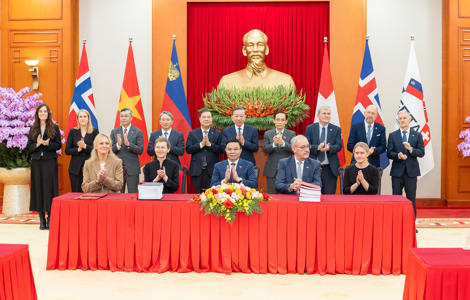 The FTA's signing ceremony in Hanoi