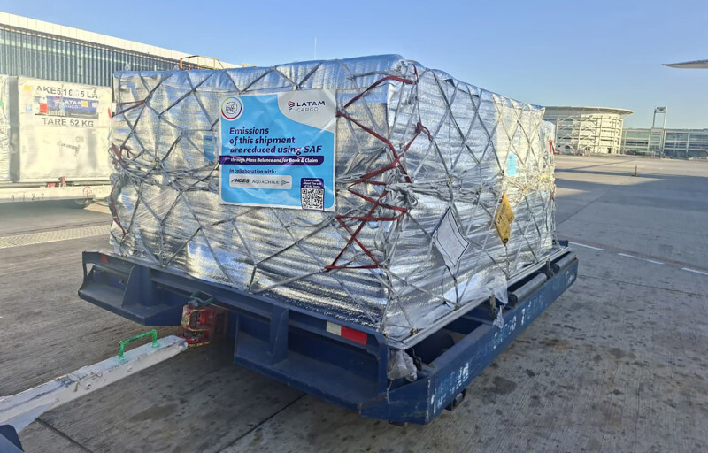 A salmon shipment send abroad on a plane burning sustainable aviation fuel