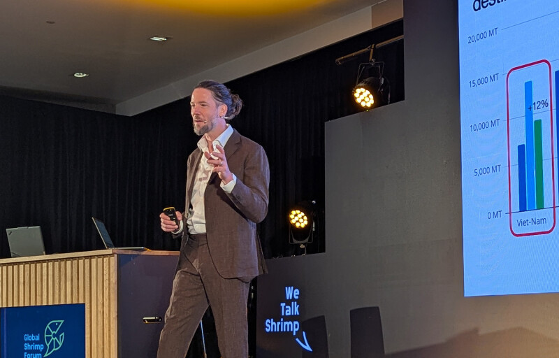Willem van der Pijl on stage at the Global Shrimp Forum