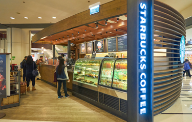 Starbucks Hong Kong is now selling plant-based seafood analog crab.