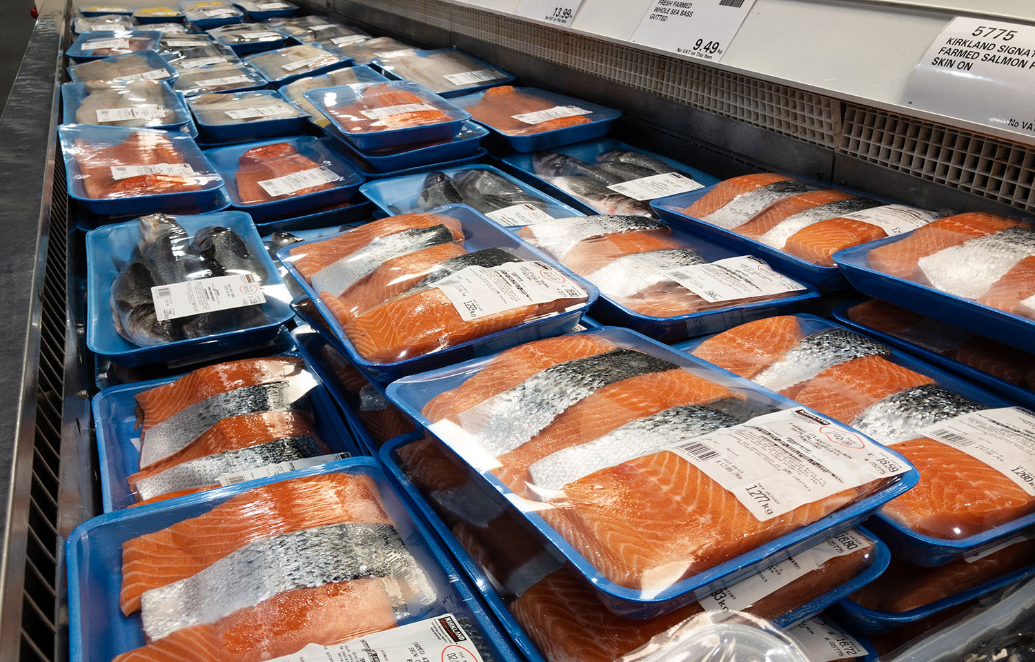 Food price inflation rises in the US and UK, but seafood prices fall