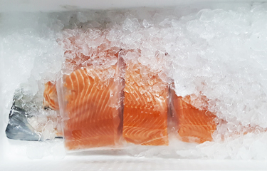 A settlement has been reached in a class-action lawsuit against five major Norwegian salmon-farming firms.