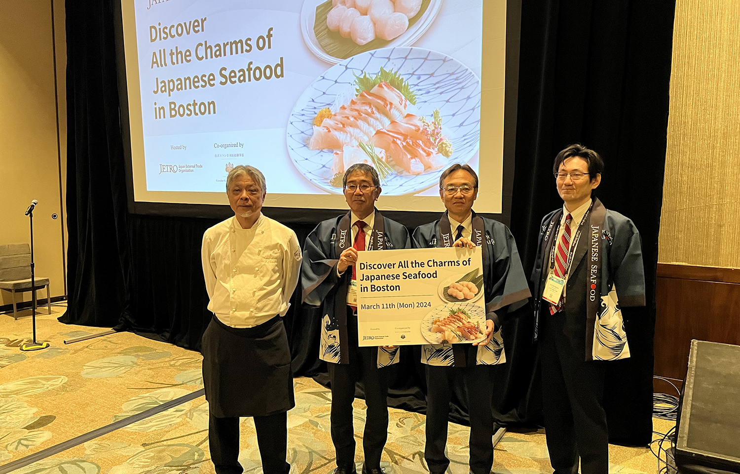 Guest speakers, including JETRO Executive Vice President Katsunori Nakazawa (middle right), at an event promoting Japanese seafood at SENA 2024