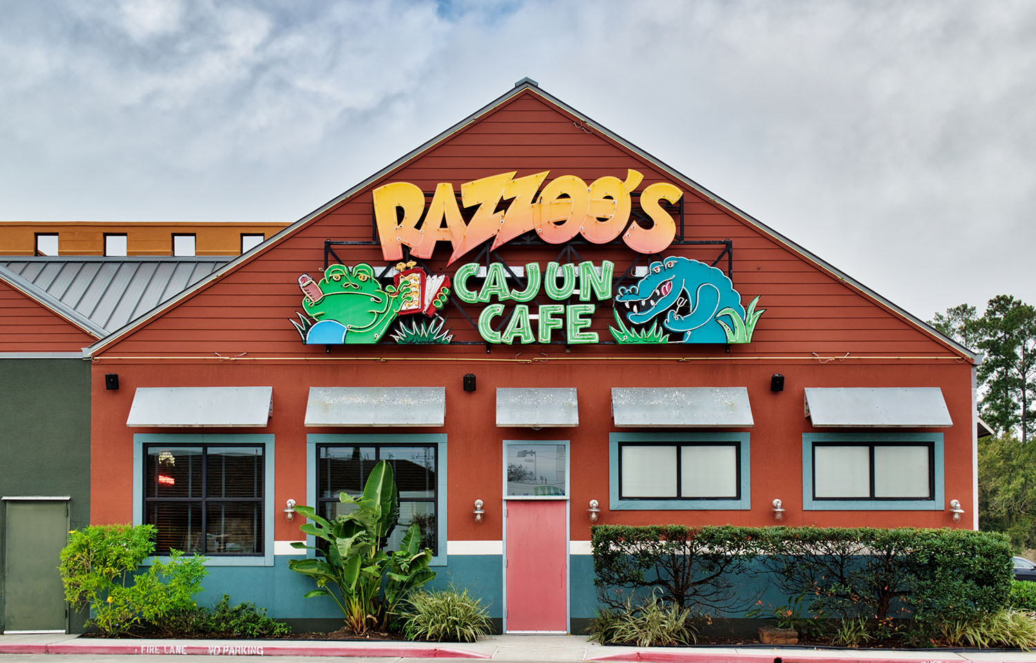 The front facade of a Razzoo's Cajun Cafe