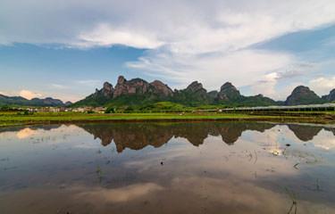 China has marked the first successful trade in carbon credits from the aquaculture sector.