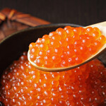 A bowl of salmon roe.