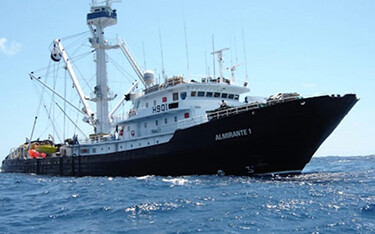 A Spanish tuna fishing vessel.