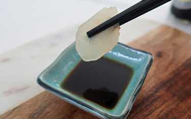 Fermentation-based seafood analog company Aqua Cultured Foods has closed a successful pre-seed funding round.