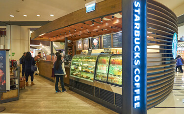 Starbucks Hong Kong is now selling plant-based seafood analog crab.