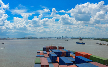 The Vietnam Association of Seafood Exporters and Producers has sent a petition to the country’s central government asking for changes in national seafood import quarantine regulations.