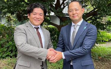 Seafood Legacy CEO Wakao Hanaoka and ASC General Manager for Japan Koji Yamamoto.