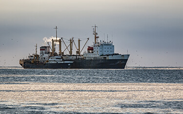 Alaska lawmakers want to expand ban on Russian seafood imports