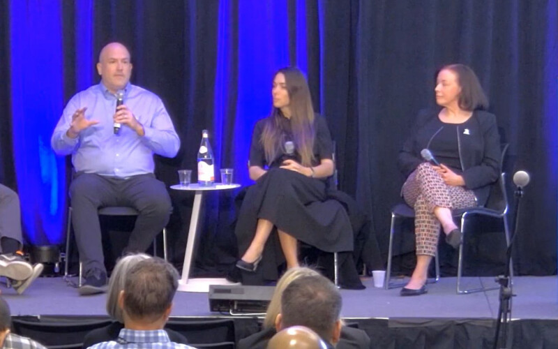 H-E-B VP of Seafood Jason Driskill; Valentine Thomas, a world-class spear-fisher, freediver, published author, and expert in sustainable seafood; and Seafood Nutrition Partnership VP Marketing & Communications Sarah Crowley during the SENA panel: Driving U.S. Consumer Behavior and Demand for Seafood