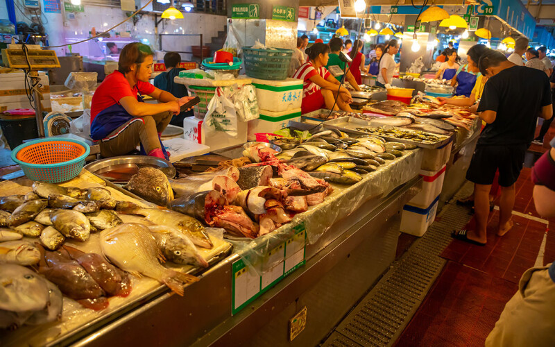 A seafood market in Hainan, China.