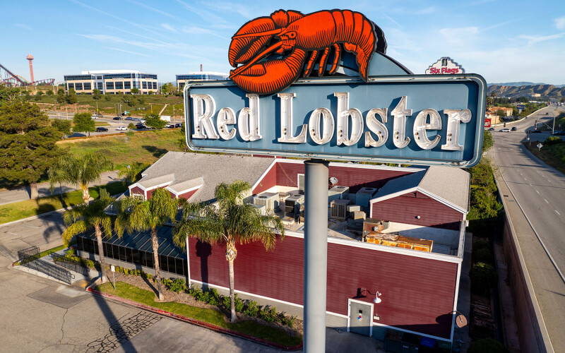 A photo of a Red Lobster restaurant location.