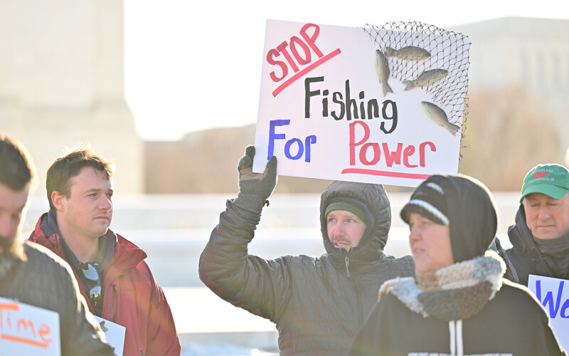 A photo of fishermen protesting in front of the U.S. Supreme Court.