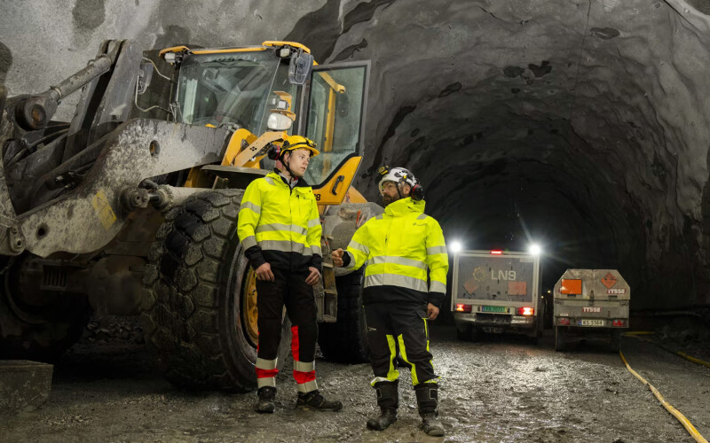 Workers operating on Andfjord Salmon's Kvalnes land-based facility