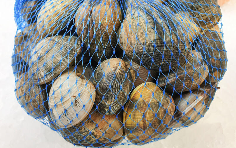 A bag of clams