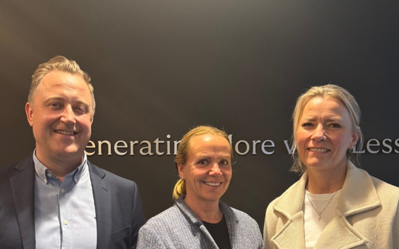 Eyvi CEO Kjetil Isaksen, Great Northern Salmon CEO Marianne Naess, and Eyvi CBDO Heidi Kyvik