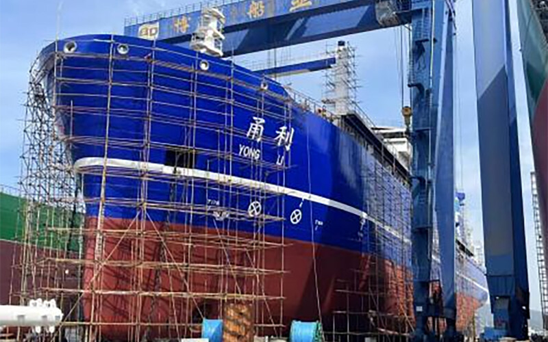 The Yongli vessel at port