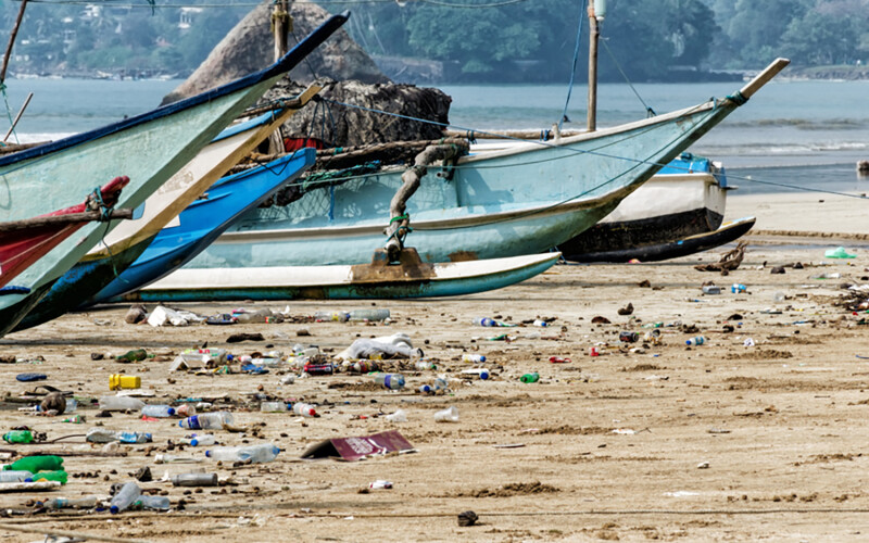 Plastic pollution on the beaches of Sri Lanka