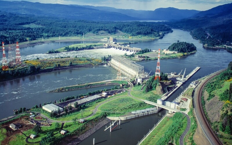 Bonneville Dam in Oregon