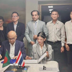 Thai Union Feedmill and Bangladesh Shrimp and Fish Foundation officials signing a memorandum of understanding