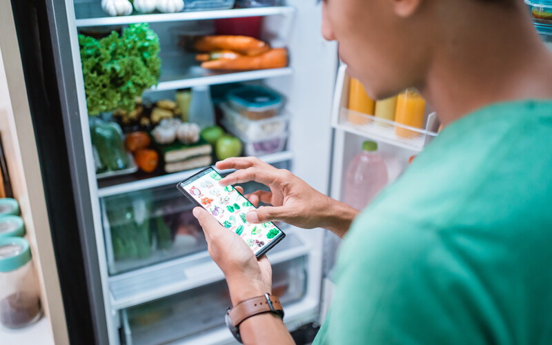 A person shopping online for groceries