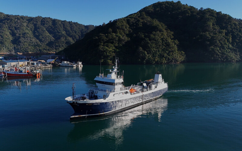 New Zealand King Salmon's wellboat the Ronja King arriving