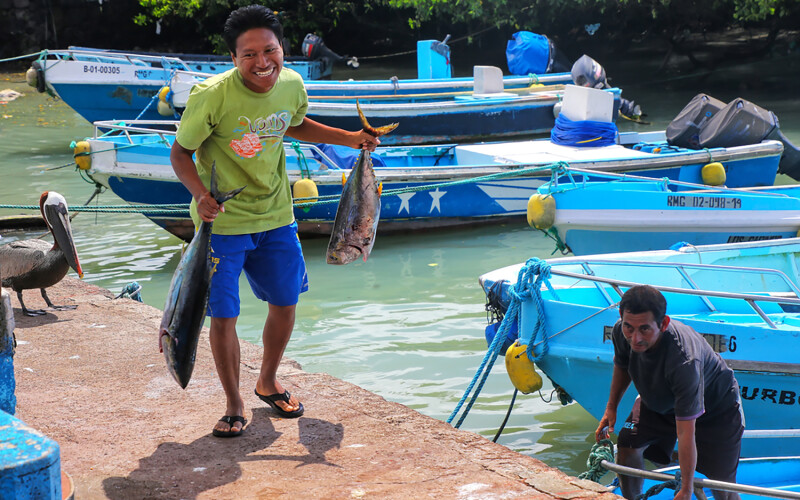 Two Ecuadorian fishermen