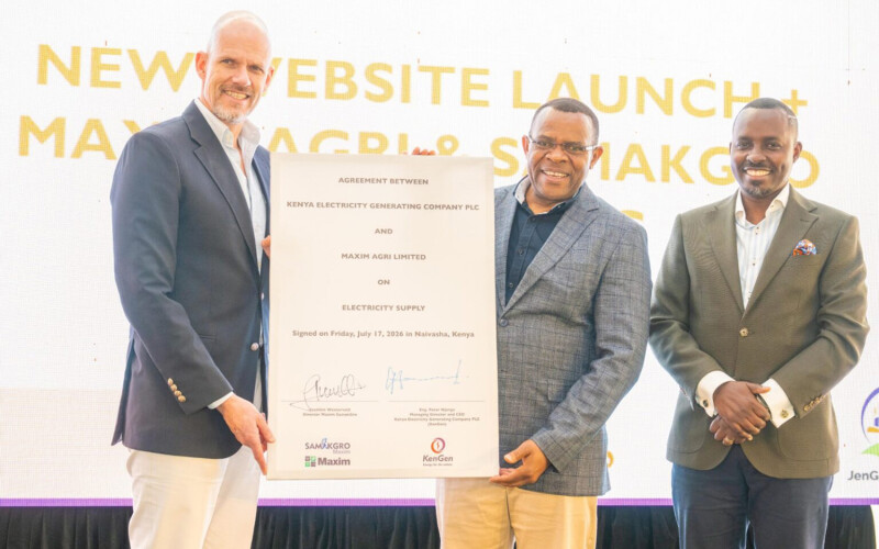 Maxim Agri Holding andKenya Electricity Generating Company representatives signing the agreement